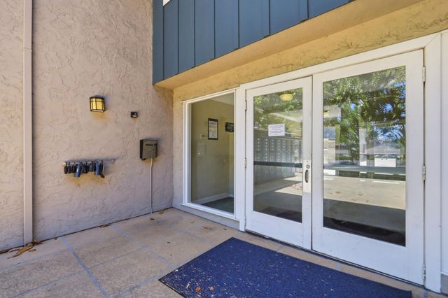 7150 Rainbow Drive 3, San Jose, CA 95129