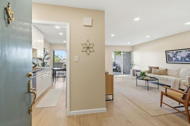 7150 Rainbow Drive 3, San Jose, CA 95129