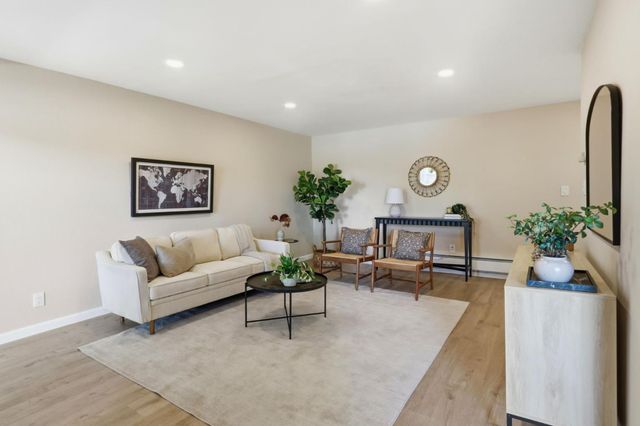 7150 Rainbow Drive 3, San Jose, CA 95129