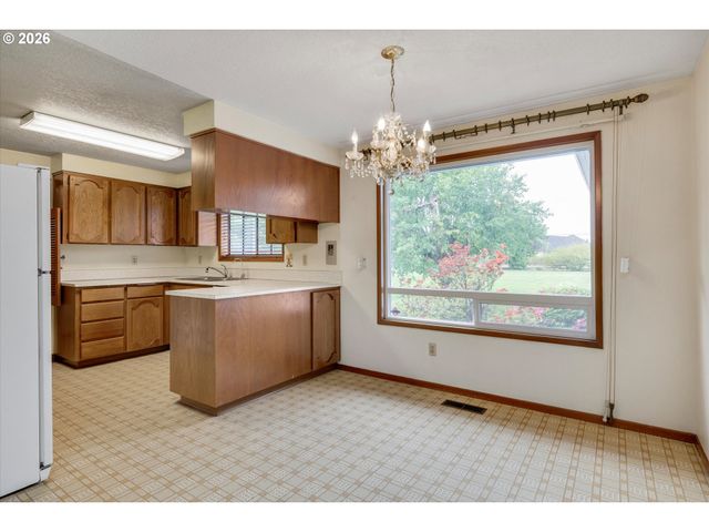 13098 DONALD Rd, Aurora, OR 97002