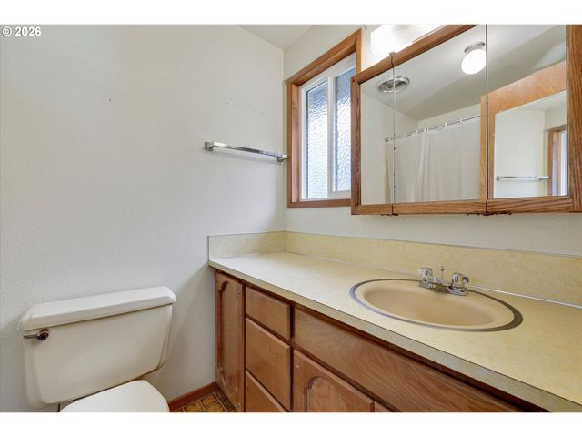 13098 DONALD Rd, Aurora, OR 97002