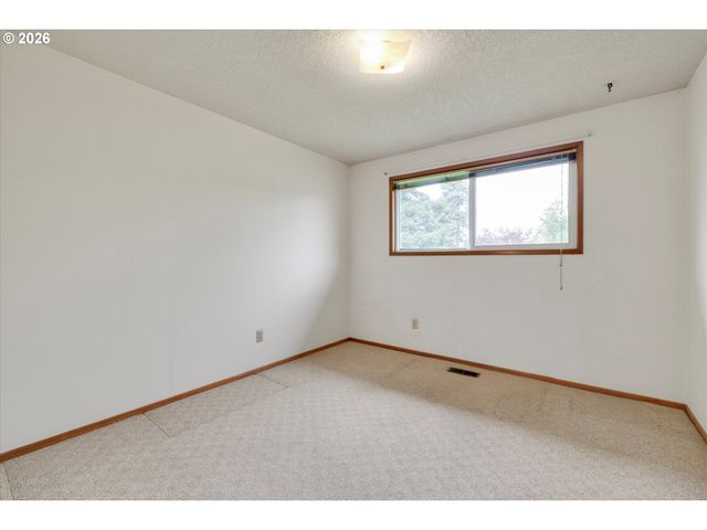 13098 DONALD Rd, Aurora, OR 97002