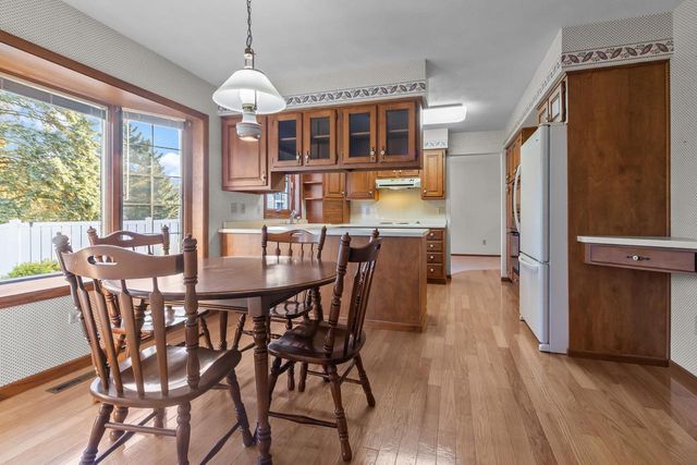 611 W Estate COURT, Elkhorn, WI 53121