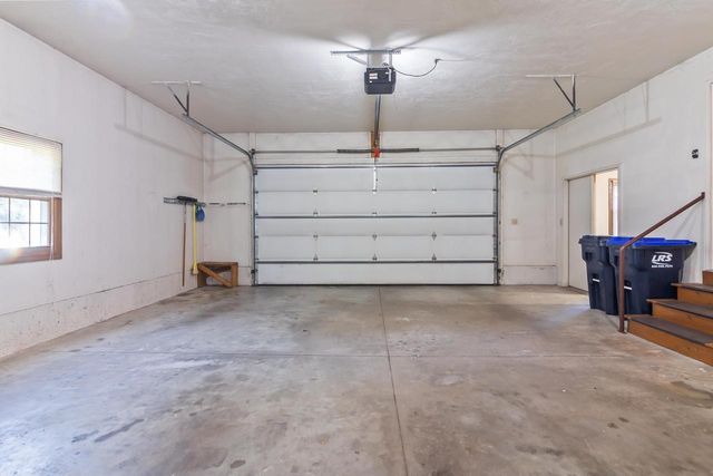 611 W Estate COURT, Elkhorn, WI 53121