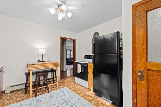 1624 MT VERNON STREET, Oshkosh, WI 54901