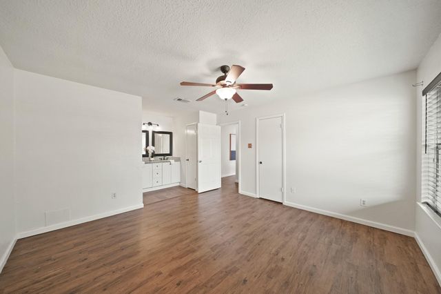 619 Shenandoah Drive, Richmond, TX 77469