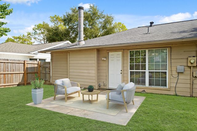 619 Shenandoah Drive, Richmond, TX 77469