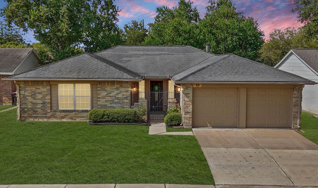 619 Shenandoah Drive, Richmond, TX 77469