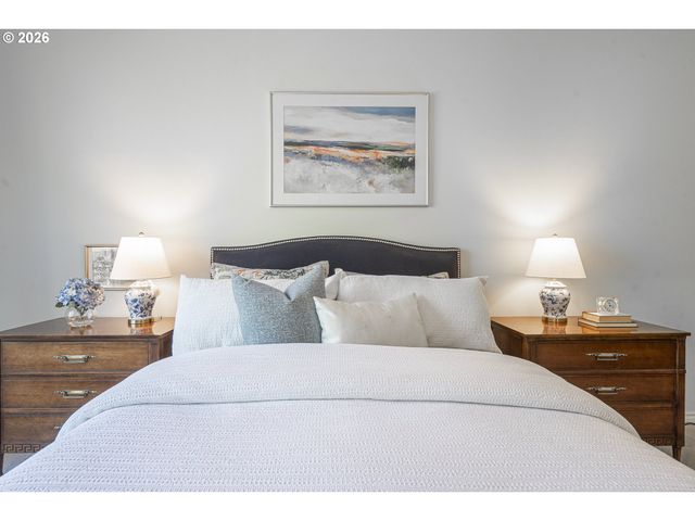 819 HAZELTINE Ave Se, Salem, OR 97306