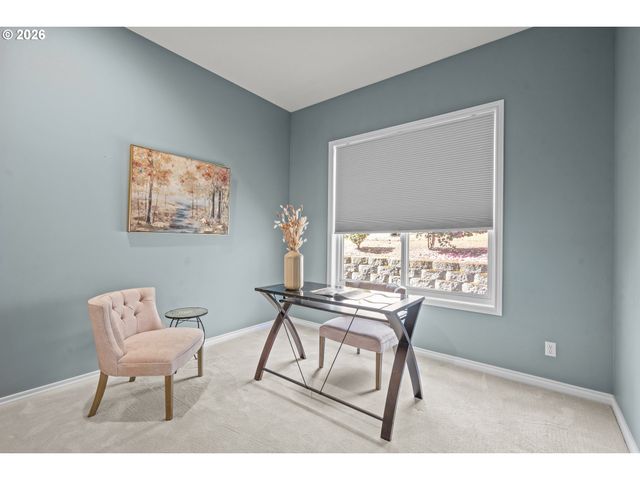 819 HAZELTINE Ave Se, Salem, OR 97306