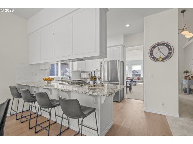 819 HAZELTINE Ave Se, Salem, OR 97306