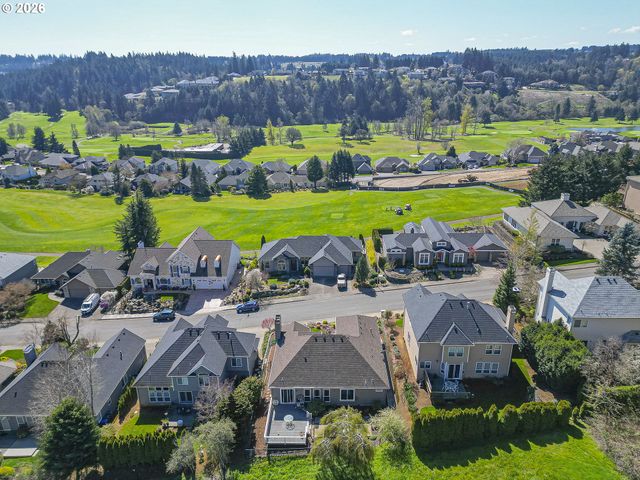 819 HAZELTINE Ave Se, Salem, OR 97306