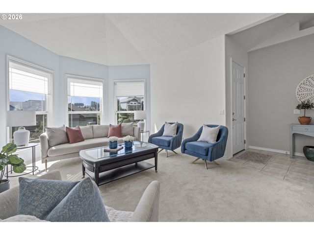 819 HAZELTINE Ave Se, Salem, OR 97306