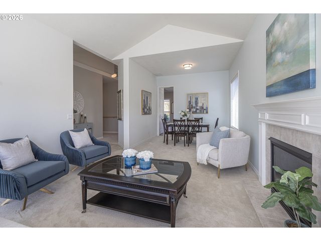 819 HAZELTINE Ave Se, Salem, OR 97306