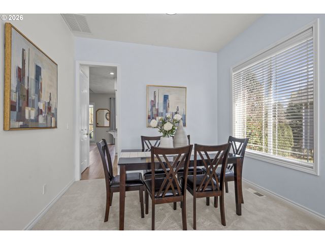 819 HAZELTINE Ave Se, Salem, OR 97306