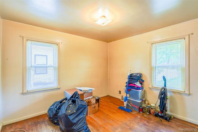 1102 N Vermont Avenue, Royal Oak, MI 48067