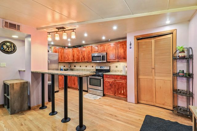 10033 Irving Park Road 1B, Schiller Park, IL 60176