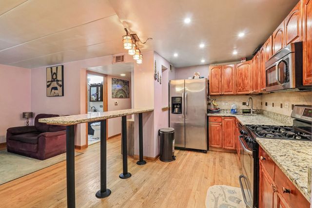 10033 Irving Park Road 1B, Schiller Park, IL 60176