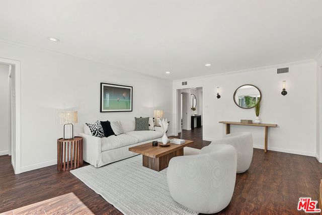14542 Otsego Street, Sherman Oaks, CA 91403