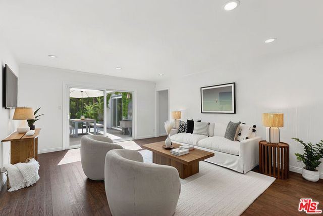 14542 Otsego Street, Sherman Oaks, CA 91403
