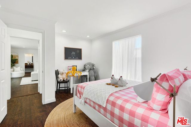 14542 Otsego Street, Sherman Oaks, CA 91403