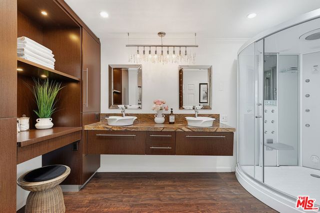 14542 Otsego Street, Sherman Oaks, CA 91403