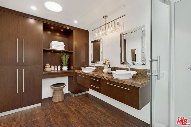 14542 Otsego Street, Sherman Oaks, CA 91403