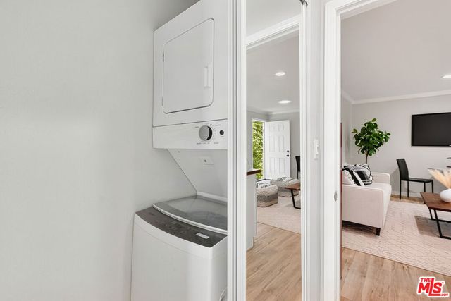 14542 Otsego Street, Sherman Oaks, CA 91403