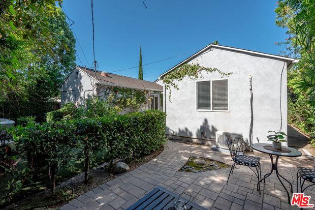 14542 Otsego Street, Sherman Oaks, CA 91403