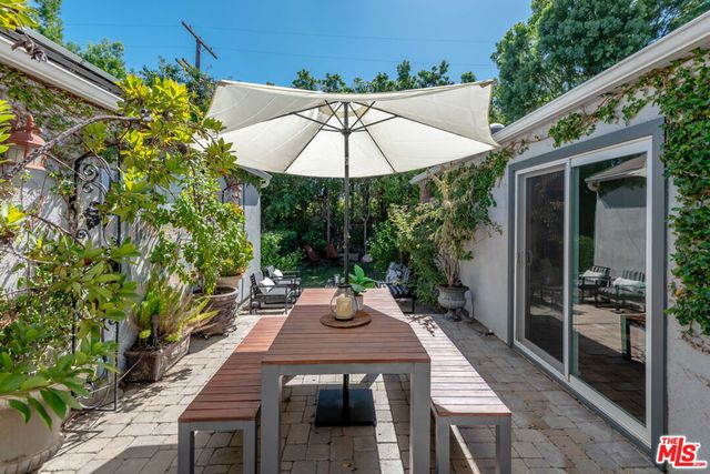 14542 Otsego Street, Sherman Oaks, CA 91403