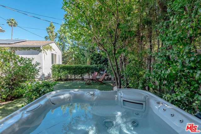 14542 Otsego Street, Sherman Oaks, CA 91403