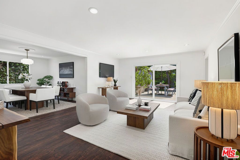 14542 Otsego Street, Sherman Oaks, CA 91403