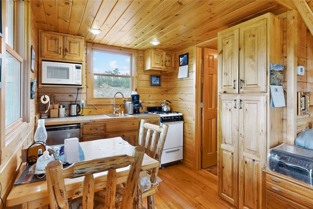 2885 State Highway 96, Coyote, NM 87012