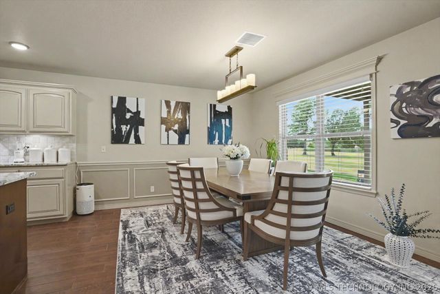 7818 N 144th Avenue E, Owasso, OK 74055