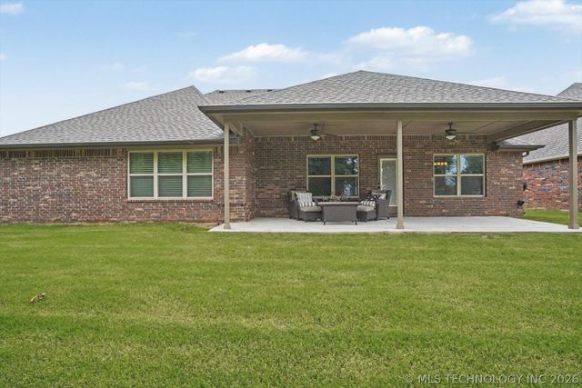 7818 N 144th Avenue E, Owasso, OK 74055