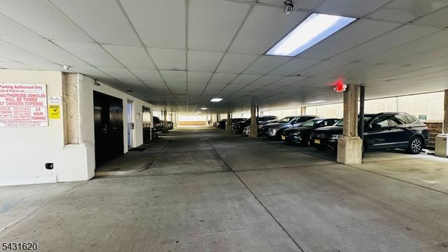 351 S Broad 403, Elizabeth City, NJ 07201