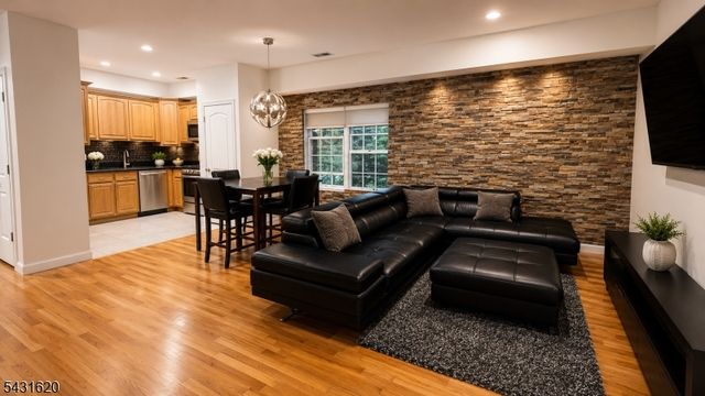 351 S Broad 403, Elizabeth City, NJ 07201