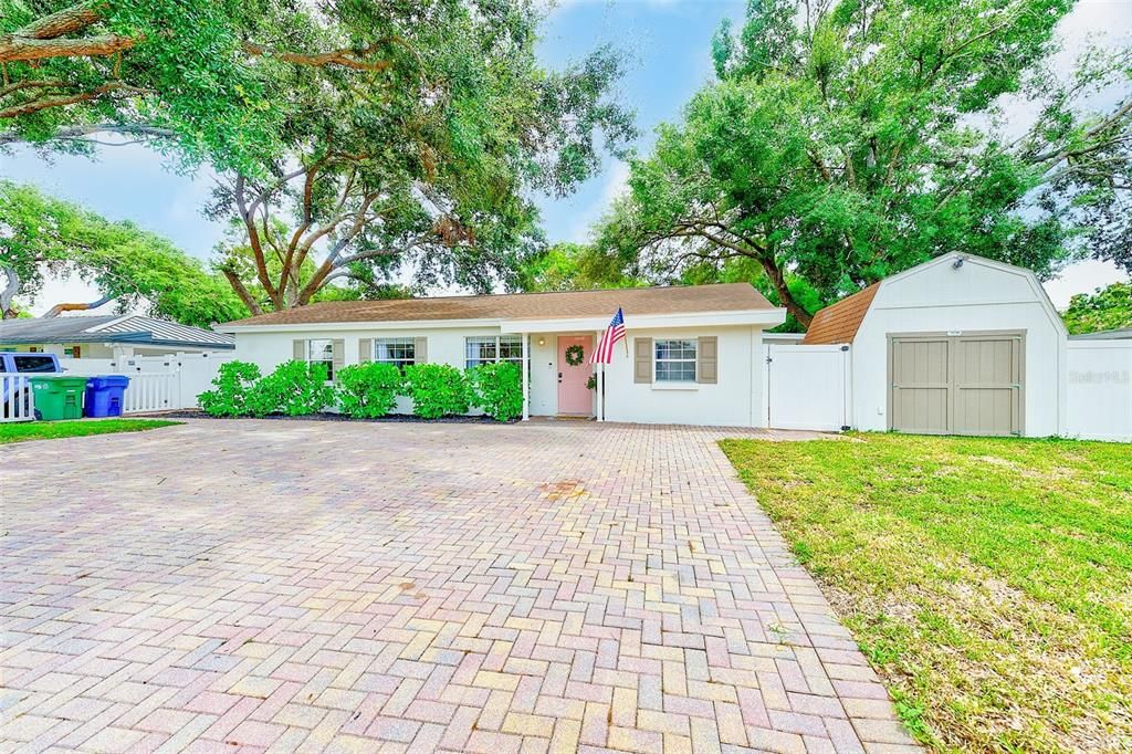 4008 W WALLACE AVENUE, Tampa, FL 33611
