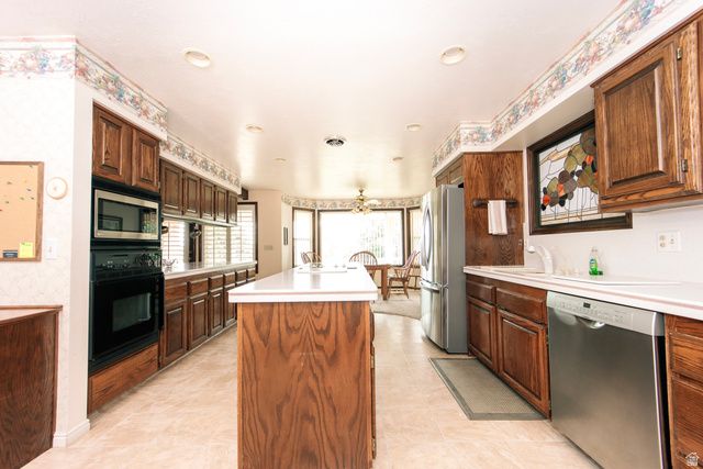 1063 E 5700 S, South Ogden, UT 84405