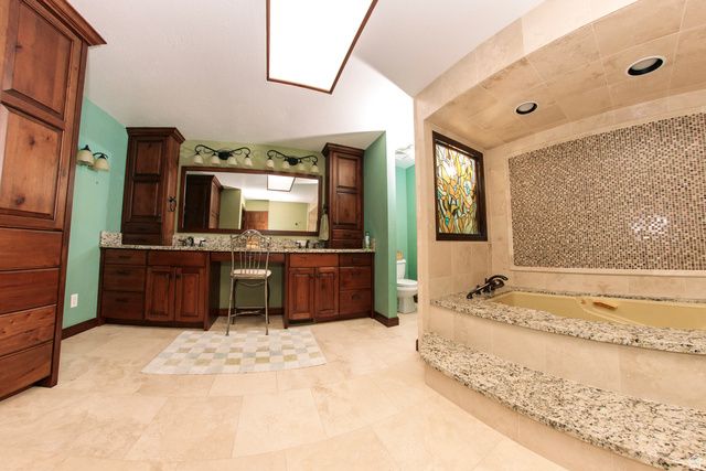 1063 E 5700 S, South Ogden, UT 84405