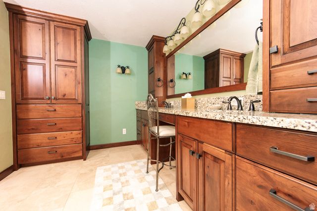 1063 E 5700 S, South Ogden, UT 84405