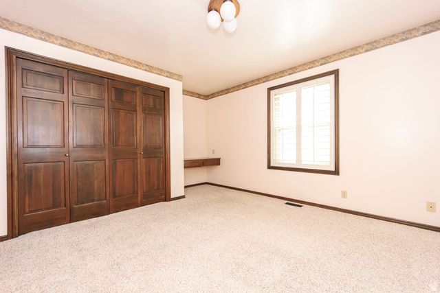 1063 E 5700 S, South Ogden, UT 84405
