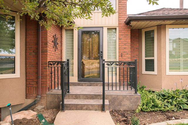 1063 E 5700 S, South Ogden, UT 84405