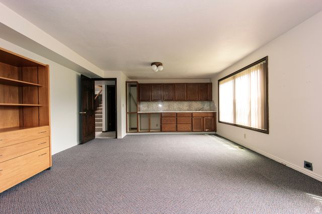 1063 E 5700 S, South Ogden, UT 84405
