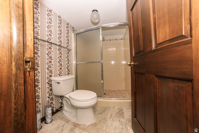 1063 E 5700 S, South Ogden, UT 84405