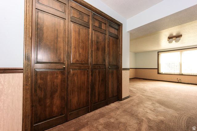 1063 E 5700 S, South Ogden, UT 84405