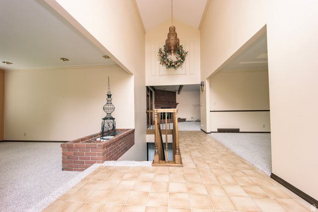 1063 E 5700 S, South Ogden, UT 84405