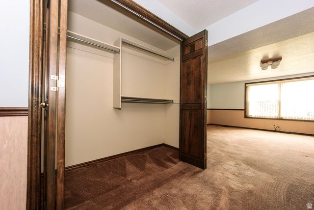 1063 E 5700 S, South Ogden, UT 84405