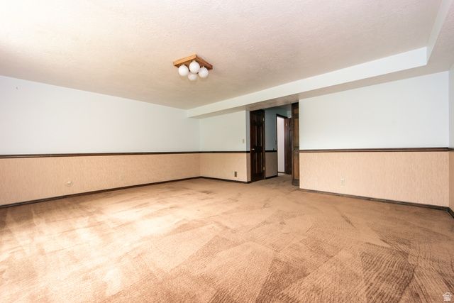 1063 E 5700 S, South Ogden, UT 84405