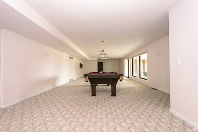 1063 E 5700 S, South Ogden, UT 84405